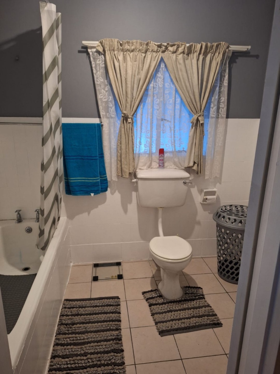 3 Bedroom Property for Sale in Kabega Park Eastern Cape